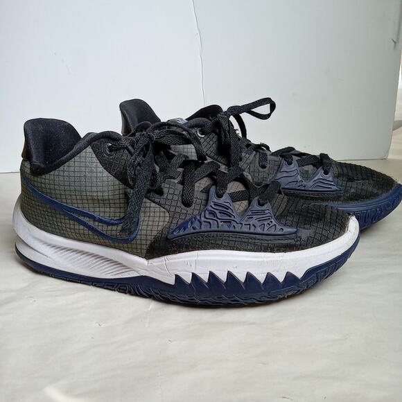 Mens Size 10 - Nike Kyrie 4 TB Low Black Midnight Navy DA7803-004 - Picture 1 of 7